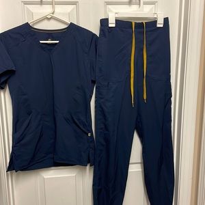 X small scrubs
